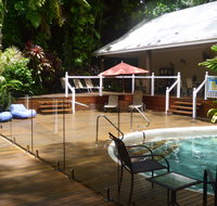 Palm Cove Tropic Apartments - Accommodation QLD