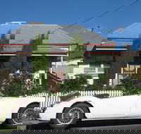 Peel Cottage - Accommodation QLD