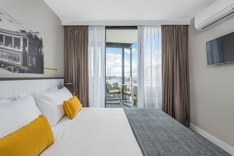 Peppers Docklands - Accommodation QLD 1