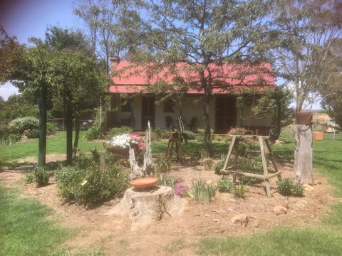 Red Hill Cottage - Accommodation QLD 2