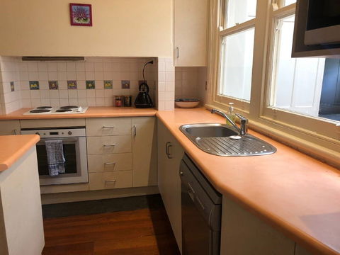 R&R B&B - Accommodation QLD 0