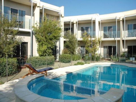 Rye Hotel Accommodation - Accommodation QLD 1