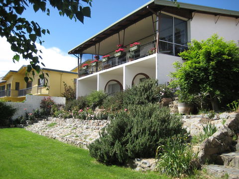Sages Haus Bed And Breakfast - Accommodation QLD 1