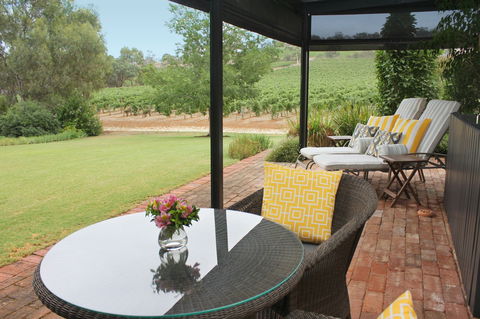 Seppeltsfield Vineyard Cottage - Accommodation QLD 2
