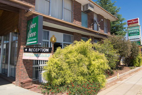 Shamrock Motel Balranald - Accommodation QLD 0