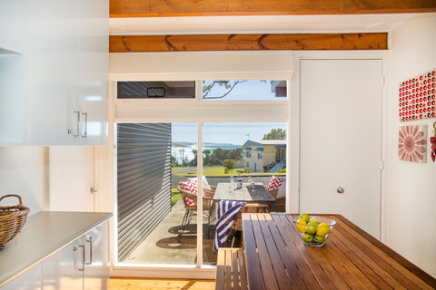 Stunning Views - Accommodation QLD 2