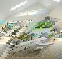 Stylish Interiors in the Bay - Accommodation QLD