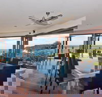 Tangalooma Hilltop Haven - Accommodation QLD