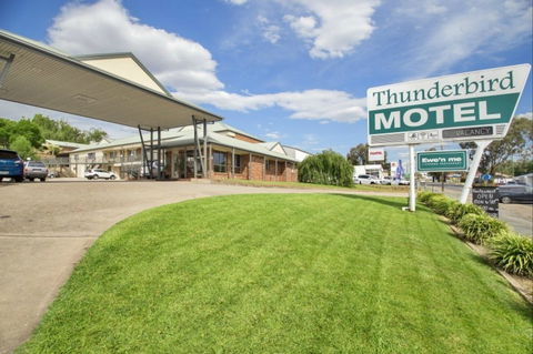 Thunderbird Motel - Accommodation QLD 0