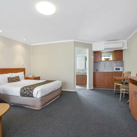 Thunderbird Motel - Accommodation QLD 1