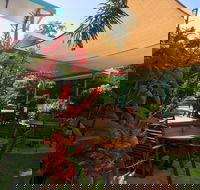Tropical Palms Resort  4WD Hire - Accommodation QLD