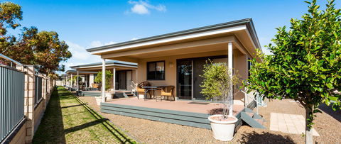 Tumby Villas - Accommodation QLD 0