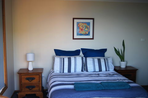 Ulladulla Rennies Beach House And Studio - Accommodation QLD 1