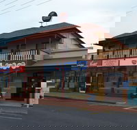 Victoria Hotel Port McDonnell - Accommodation QLD