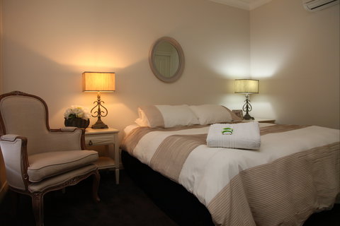 Apartments On-The-Park: Prince - Accommodation QLD 1