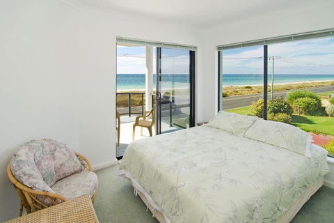 Bayside Beauty - Accommodation QLD 2