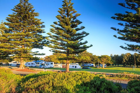 Beachport Caravan Park - Accommodation QLD 1