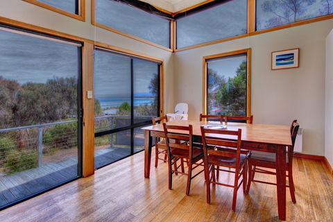 Beachcomber House - Accommodation QLD 2