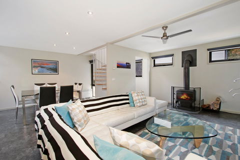 Breakaway Bright - Accommodation QLD 0