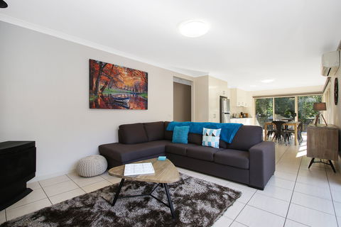 Bright Delight - Accommodation QLD 0
