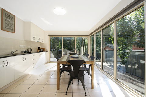 Bright Delight - Accommodation QLD 1