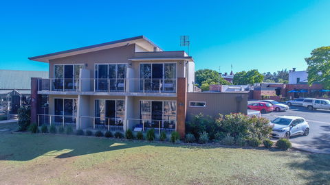 Campaspe Lodge At The Echuca Hotel - Accommodation QLD 1
