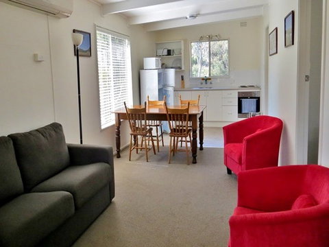 Capertee Cottage - Accommodation QLD 1