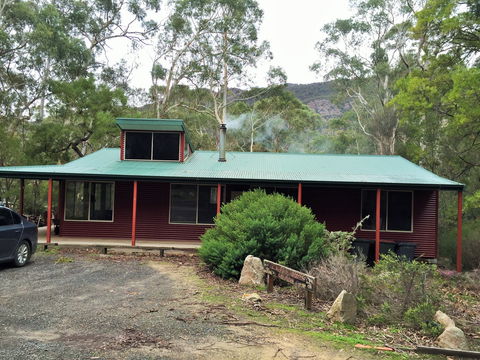 Cathedral Heights - Accommodation QLD 1