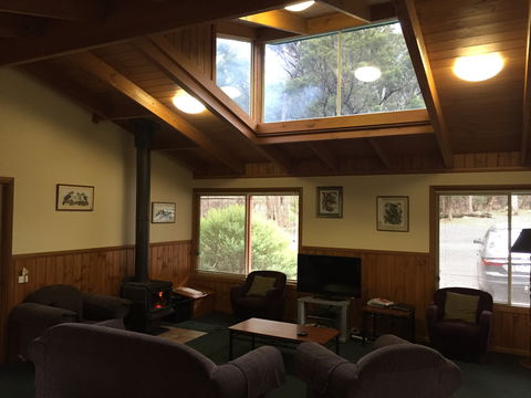 Cathedral Heights - Accommodation QLD 2