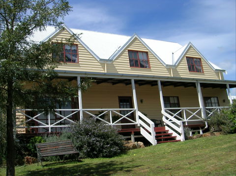 Celestine House - Accommodation QLD 0