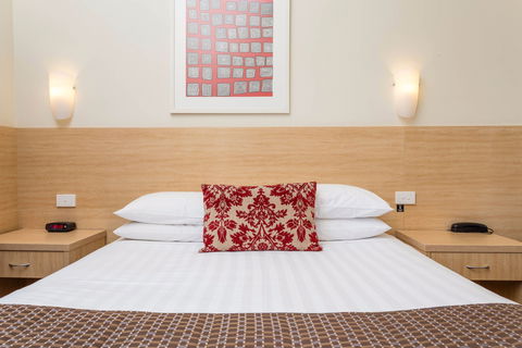 Club Motel And Apartments - Accommodation QLD 0