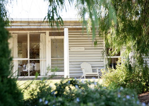 Driftwood House - Robe Retreats - Accommodation QLD 0