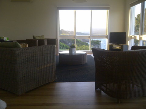 Eden Oceanview - Accommodation QLD 2