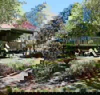 Fosterton School House - Accommodation QLD