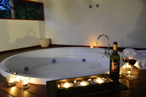 Hidden Valley Forest Retreat - Accommodation QLD 1