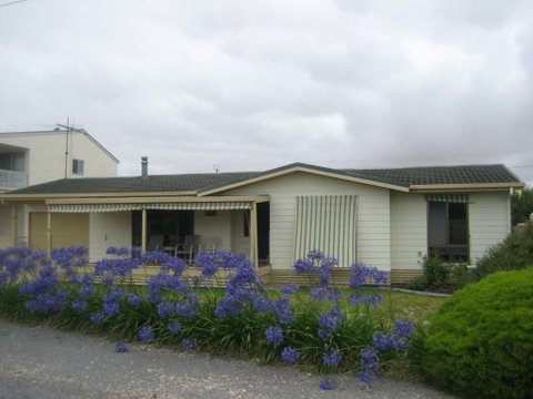Holiday Magic - Accommodation QLD 0