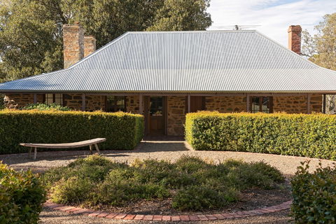 Jacob's Estate Cottage - Accommodation QLD 1