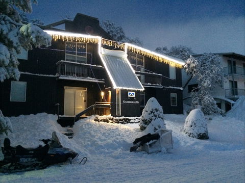 Kilimanjaro Alpine Apartments - Accommodation QLD 0