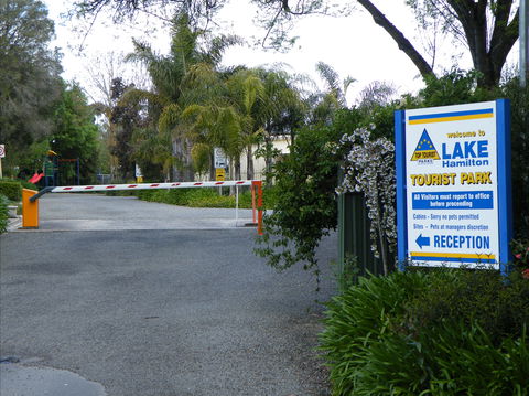 Lake Hamilton Motor Village And Caravan Park - Accommodation QLD 2