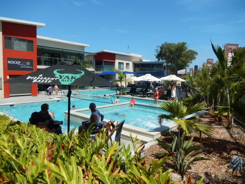 Middle Rock Holiday Resort - Accommodation QLD 2