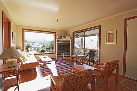 Monaro Cottage - Accommodation QLD 2