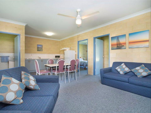 Mooyabil Farm Holidays - Accommodation QLD 2