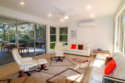 Pelican Escape 11 - Accommodation QLD 2