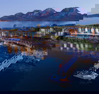 Picnic Island - Accommodation QLD