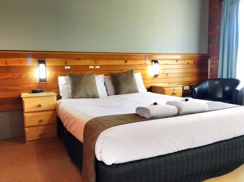 Port Campbell Motor Inn - Accommodation QLD 1