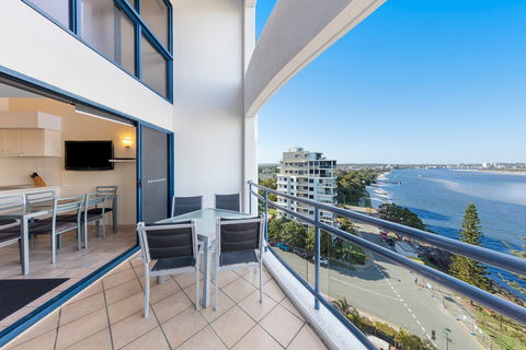 Ramada Resort By Wyndham Golden Beach - Accommodation QLD 2