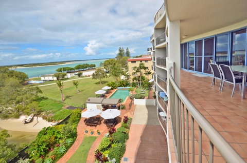 Sails Resort On Golden Beach - Accommodation QLD 1