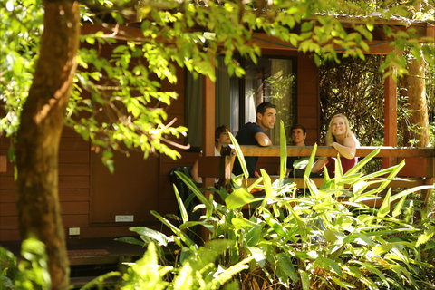 Samurai Beach Bungalows Port Stephens YHA - Accommodation QLD 2