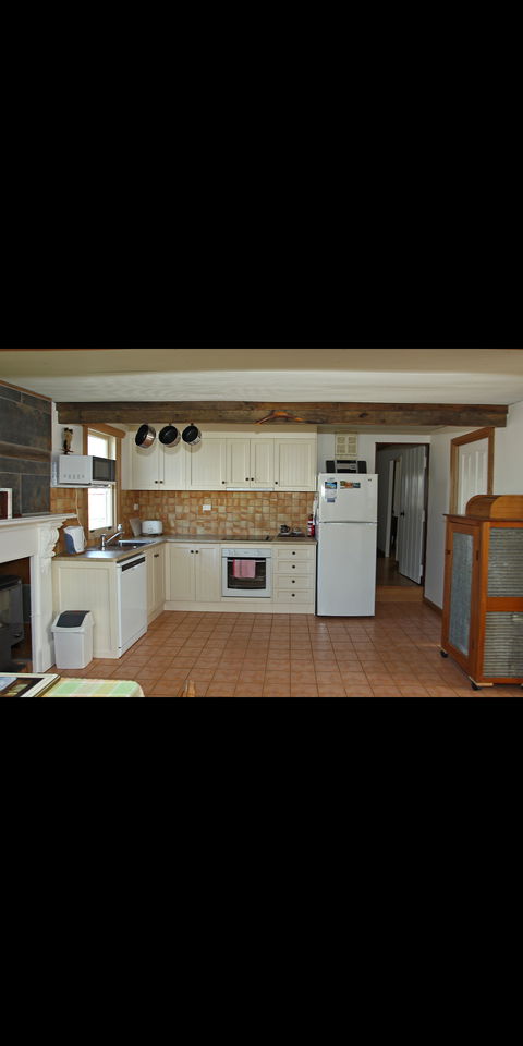 Stable Cottage - Accommodation QLD 2
