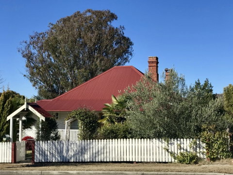 Tenterfield Luxury Historic Cottage - Accommodation QLD 0